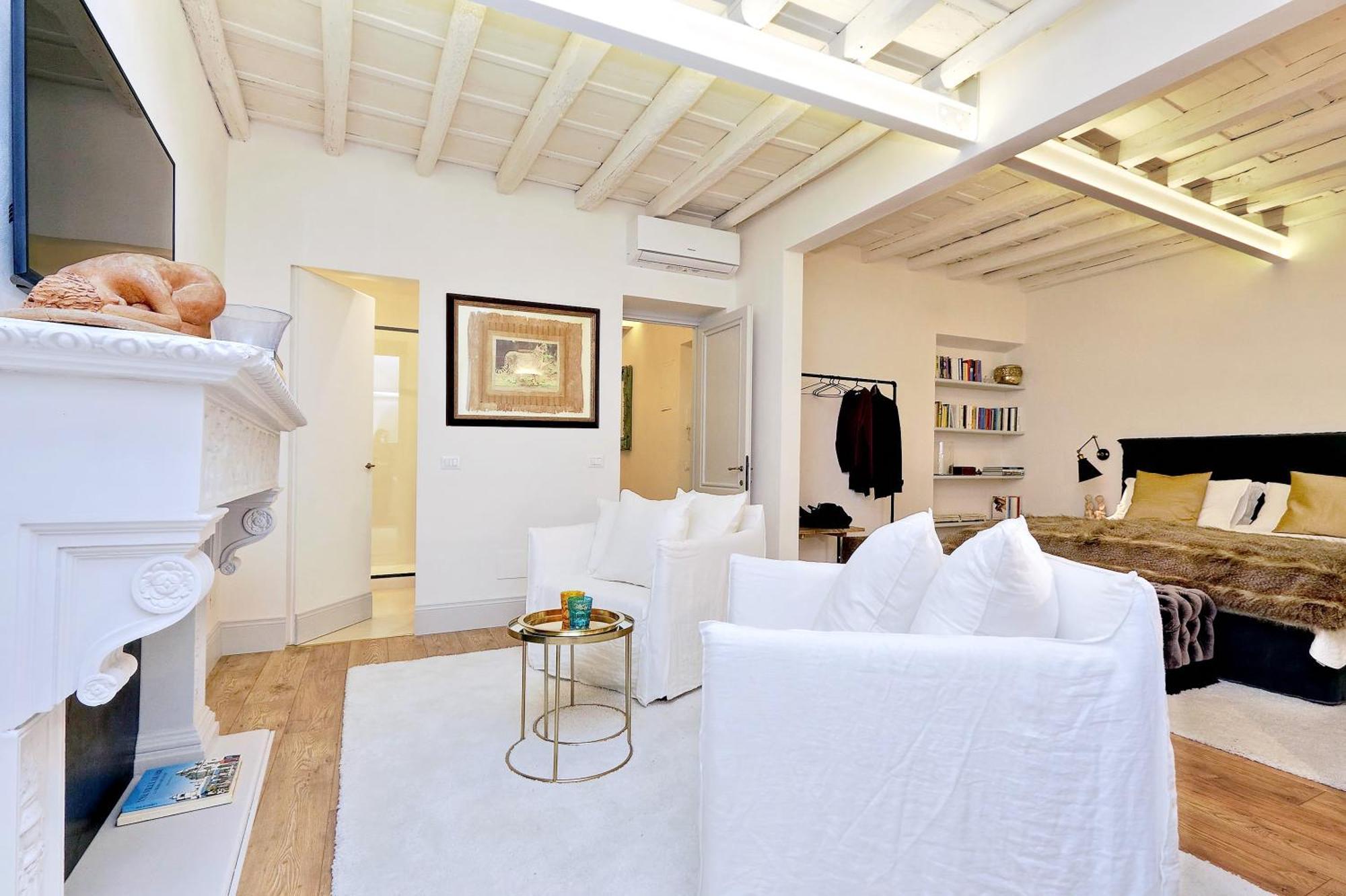 Luxury Charme Between Pantheon And Spanish Steps Рим Экстерьер фото