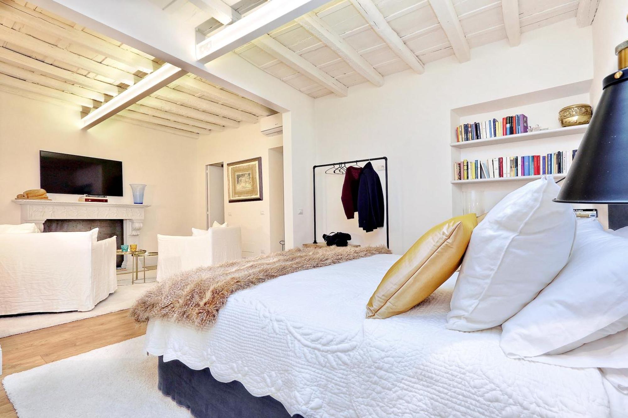 Luxury Charme Between Pantheon And Spanish Steps Рим Экстерьер фото