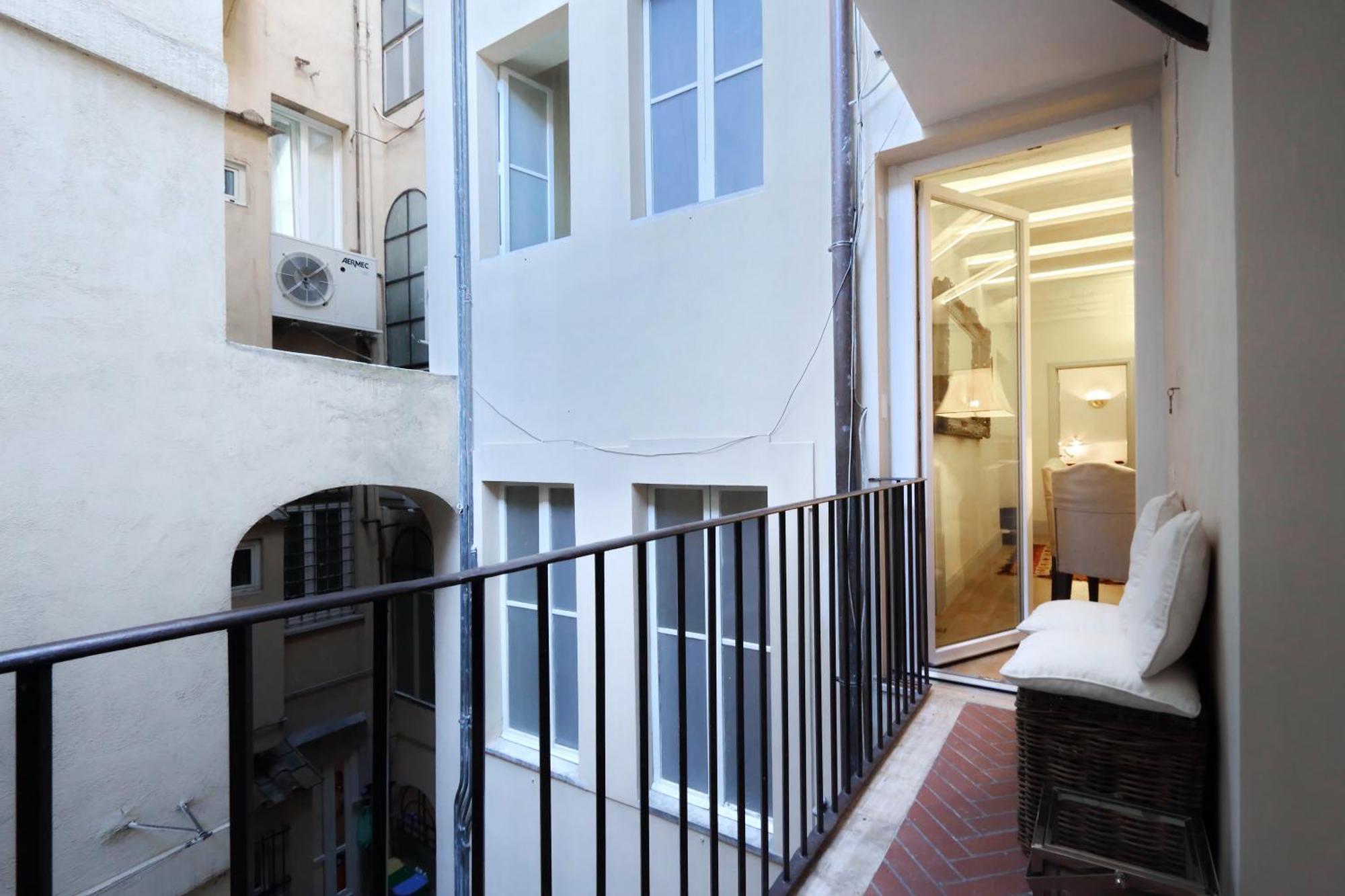 Luxury Charme Between Pantheon And Spanish Steps Рим Экстерьер фото