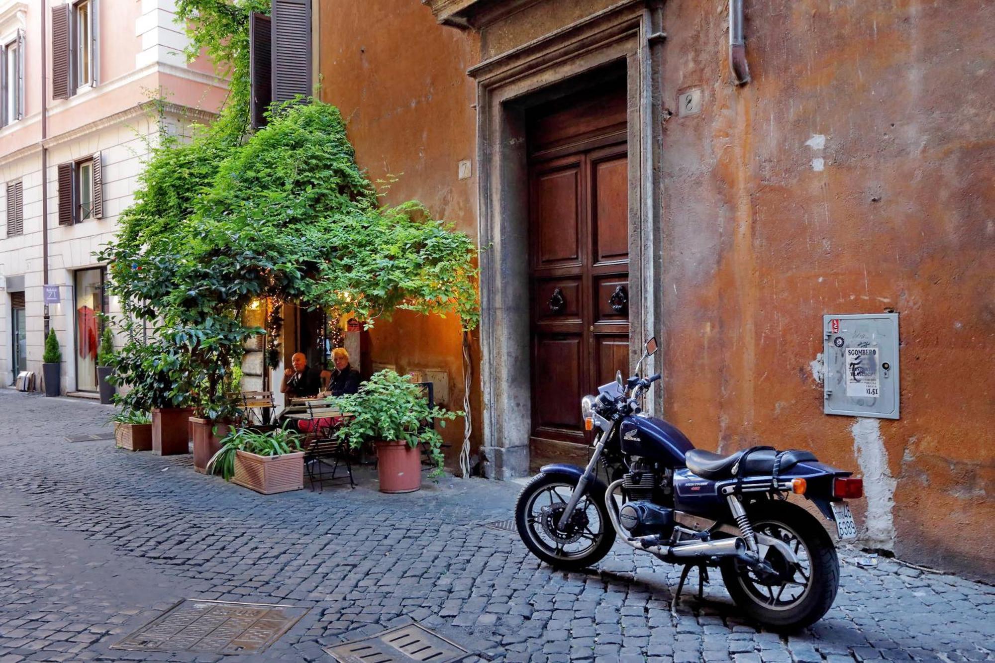Luxury Charme Between Pantheon And Spanish Steps Рим Экстерьер фото